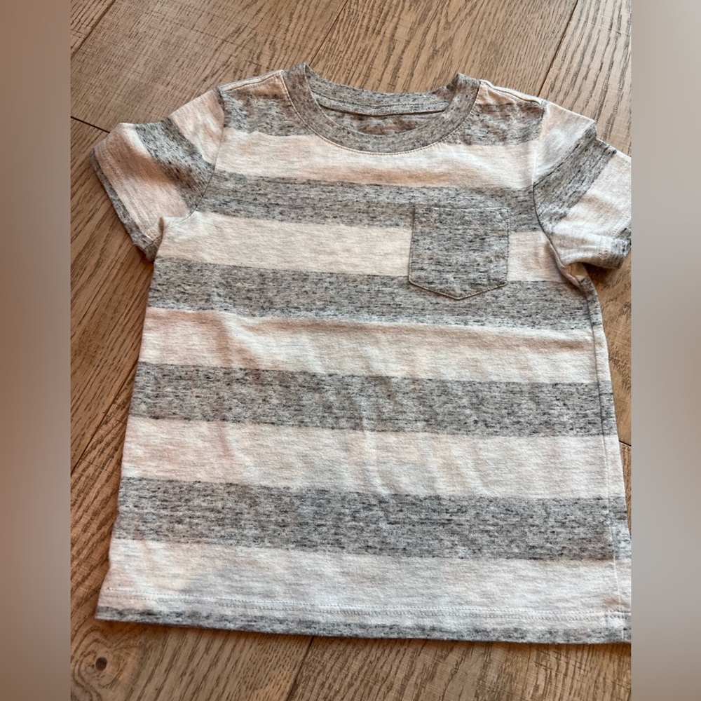 Cat & Jack Gray Striped Kids T-Shirt size 3T